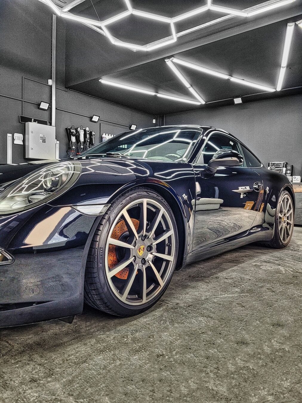 Porsche 911 detailing