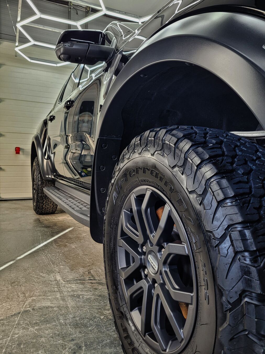Ford Raptor leštenie